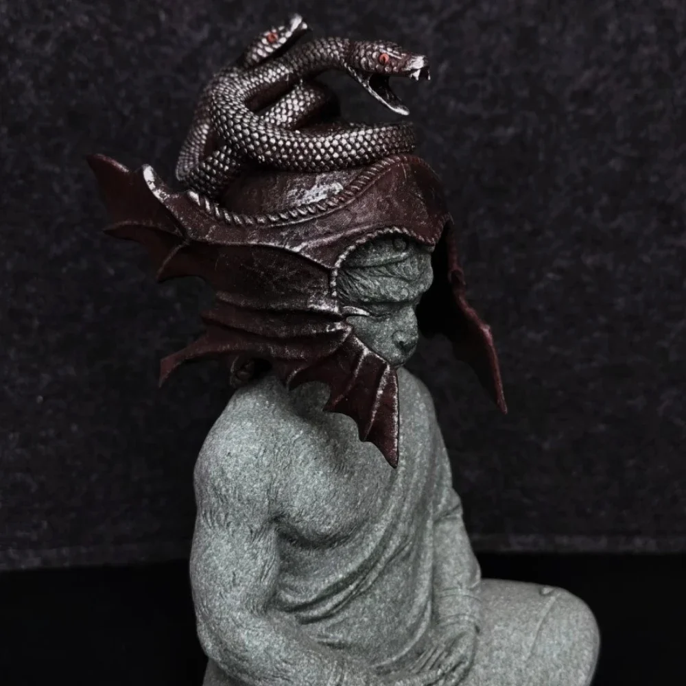 Model Kit Valkyrie - Shadow of The Erdtree Messmer Mini-Helmfigur