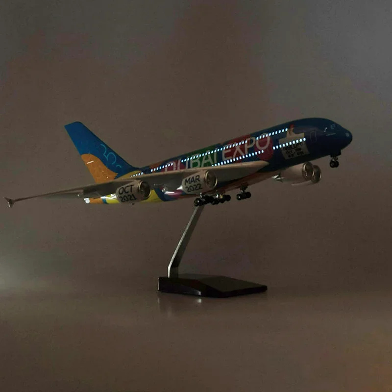 Emirates EXPO A380 im Maßstab  – Model Kit Airplane Bewertung und Preis