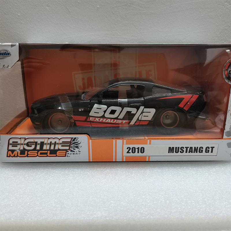 JADA Maßstab 1:24, 2010, Musta – Model Kit Lamborghini Bewertung und Preis